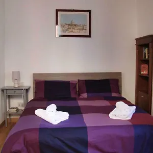  Apartment Elegant Trilussa Italy