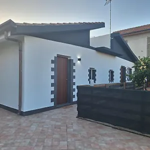  Holiday home Airport House Italy