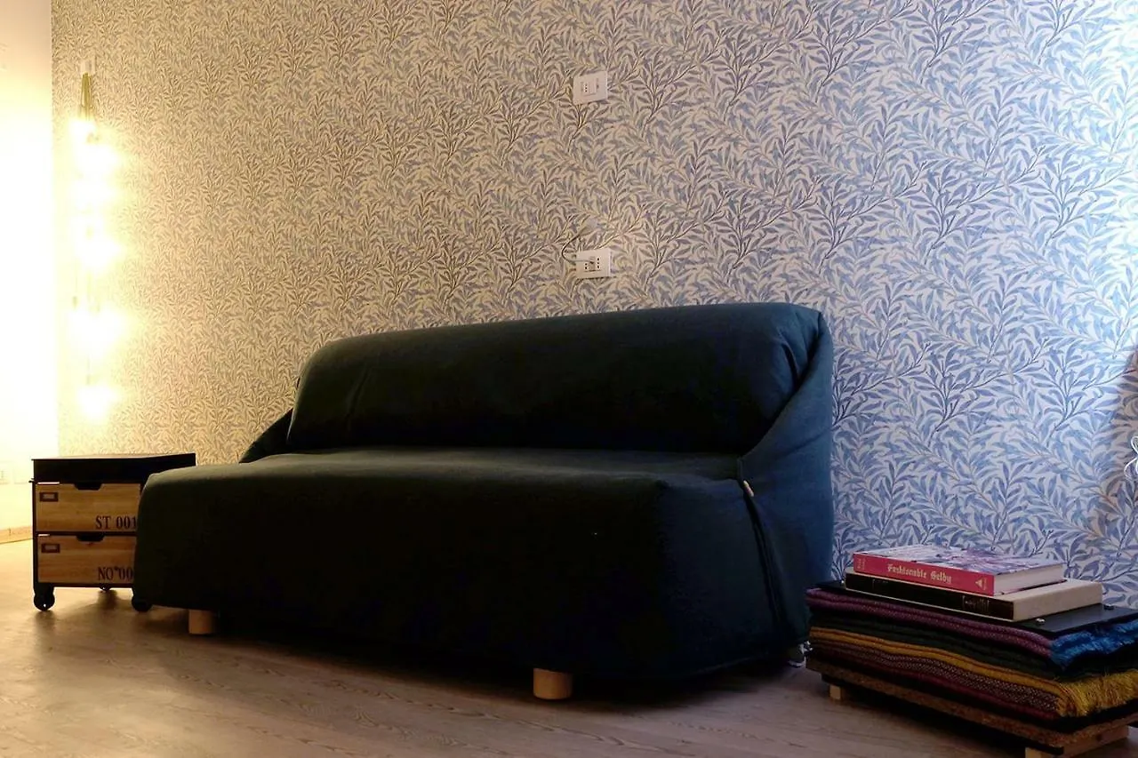 Al Piano - Home Away From Home Venice Apartment