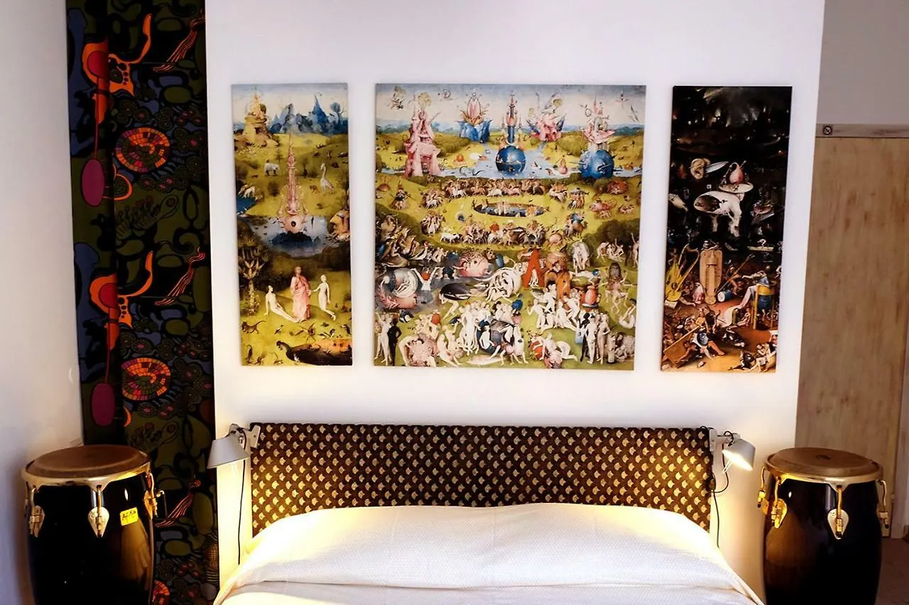 Al Piano - Home Away From Home Venise